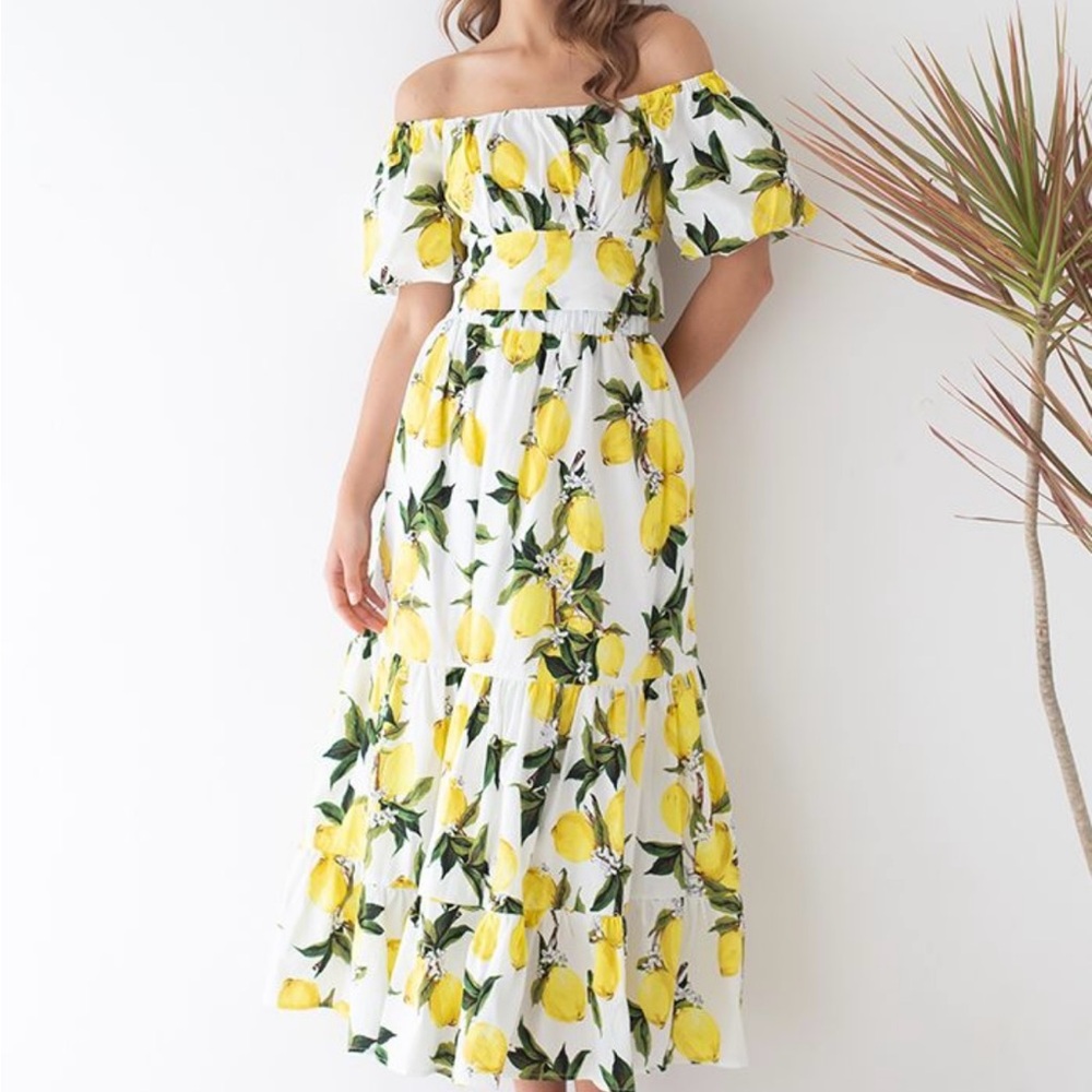 Chicwish Off-Shoulder Bowknot Crop Top and Flare Skirt Set in Lemon Print